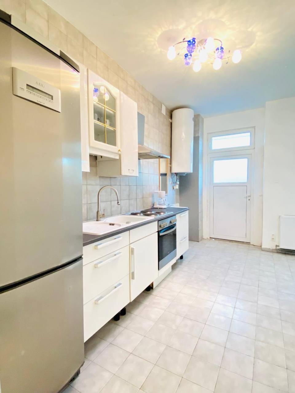 Comfortable Room In The 23Rd District Of Vienna Fr4 Bagian luar foto