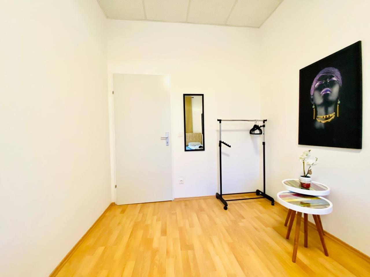 Comfortable Room In The 23Rd District Of Vienna Fr4 Bagian luar foto