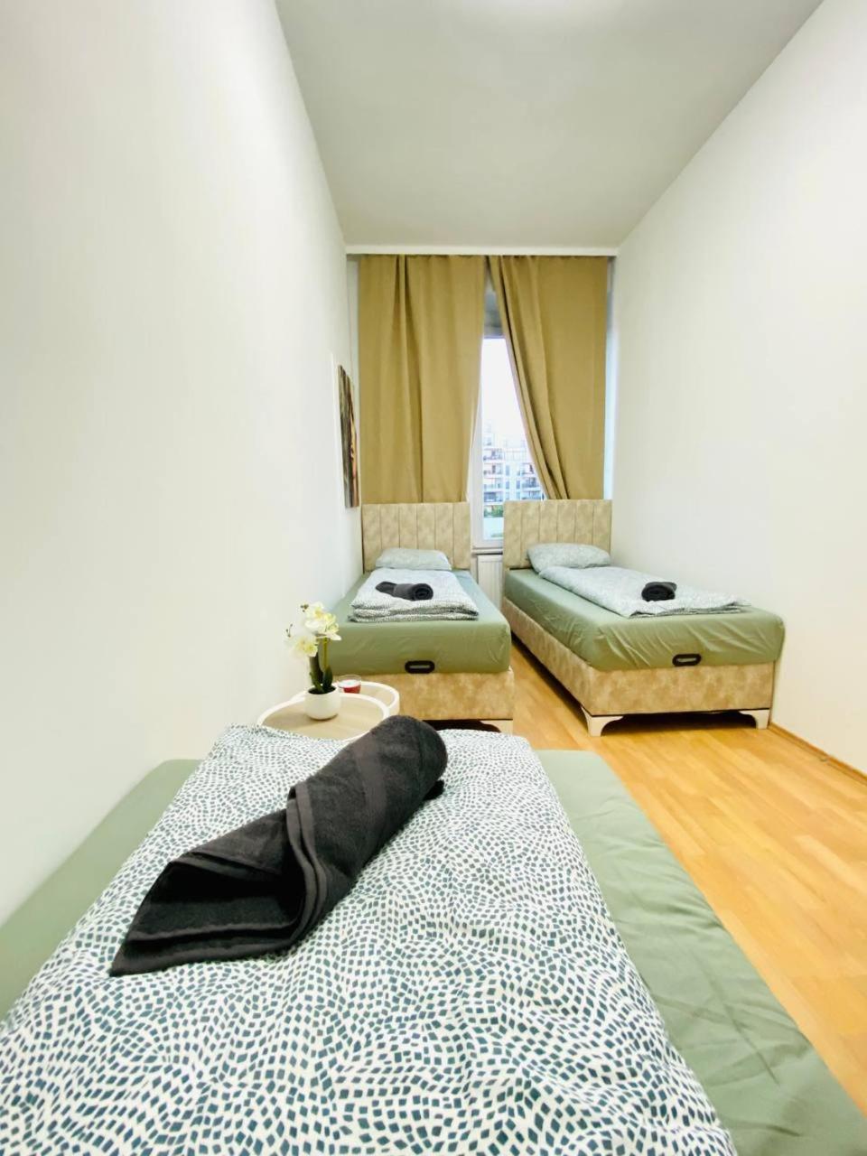 Comfortable Room In The 23Rd District Of Vienna Fr4 Bagian luar foto