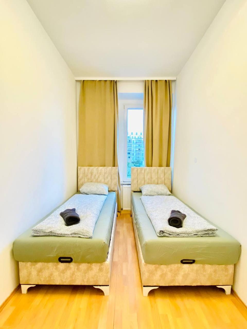 Comfortable Room In The 23Rd District Of Vienna Fr4 Bagian luar foto