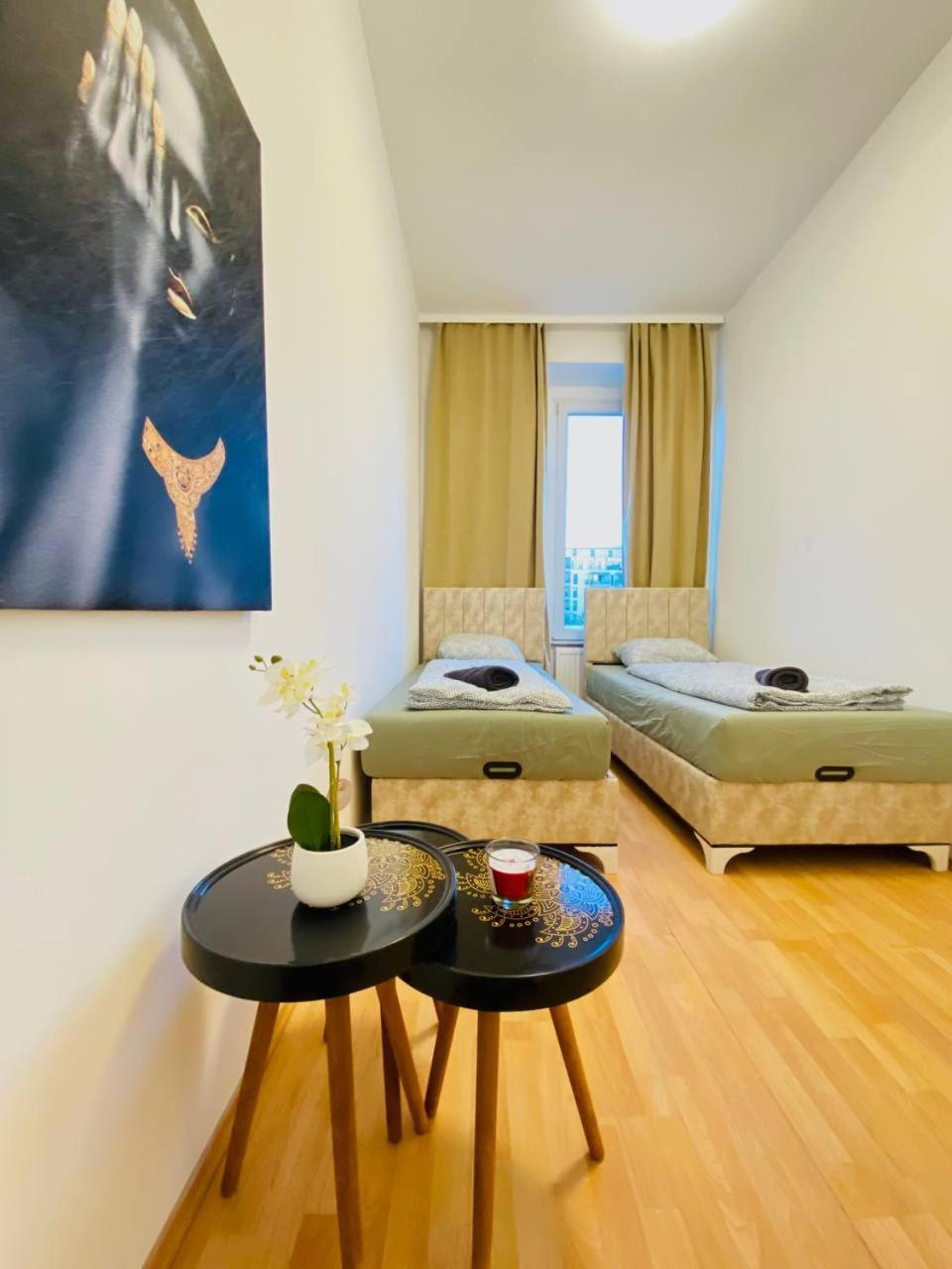 Comfortable Room In The 23Rd District Of Vienna Fr4 Bagian luar foto