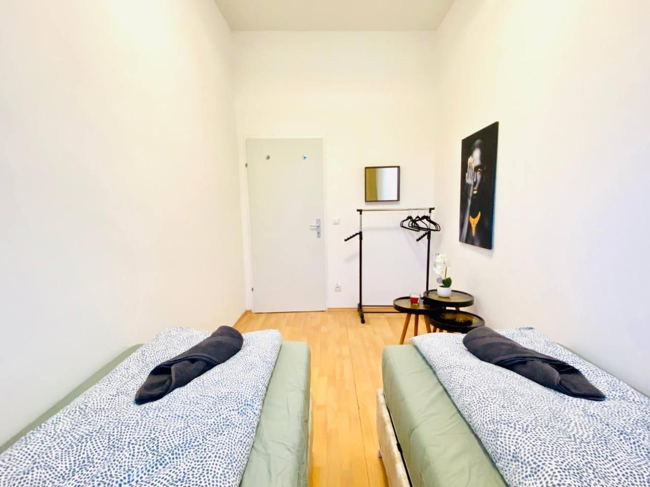 Comfortable Room In The 23Rd District Of Vienna Fr4 Bagian luar foto